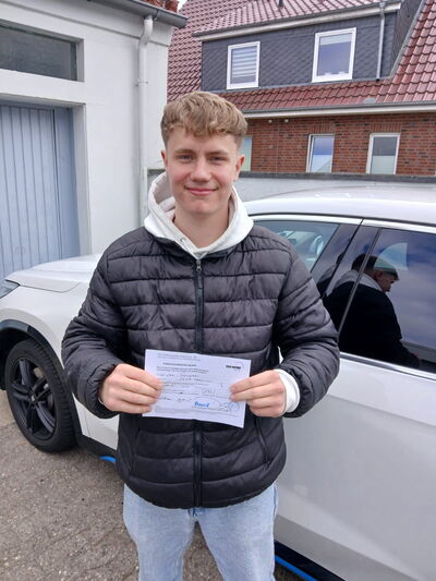 Fahrschule Driving Academy in 29614 Soltau - Neulinge 2025